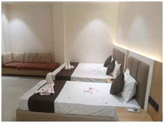 VARANASI HOTEL R-U-D-R-A-M NEAR KASHI VISHWANATH TEMPLE AND GANGA GHAT - Fully Air Conditioned Rooms - #Wifi #Lift #Parking Available - A Premium Hotel In VARANASI - 6