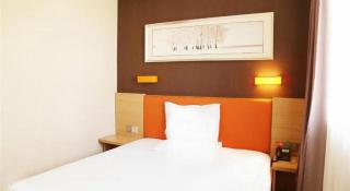 IU Hotel Tianjin Youyi Road Meijiang Exhibition Meiniu Metro Station - Tianjin - 1