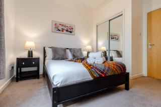 Charming 3-Bed Apartment Free Parking West End - 1