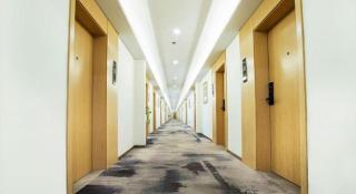 GreenTree Inn Taiyuan PinGYAng Road Business Hotel - Taiyuan - 8