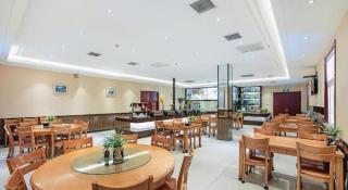 GreenTree Inn Taiyuan PinGYAng Road Business Hotel - Taiyuan - 6