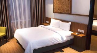 Ayola First Point Hotel Pekanbaru - Pekanbaru - 3