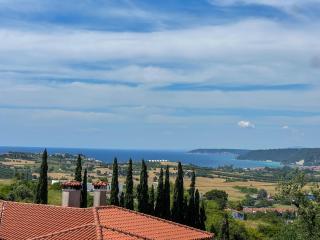 Cosy Stay Apartment with Panoramic View - Kalandra - 0