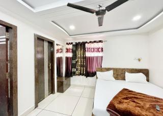 Hotel S H A L I M A R ! UJJAIN, Near Mahakal Temple & Railway station,Fully Air conditioned Rooms with Wifi And Parking, , BEST HOTEL IN UJJAIN - Ujjain - 4