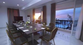 HW Hotel Padang - Padang - 1