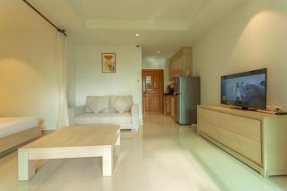 C131 Relaxed 1BR Getaway Near Beach & Cafés - Surin Beach - 9