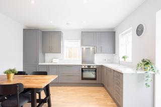 3 Bed 2.5 Bath Detached House,Parking,Pet Friendly - Parkeston - 6