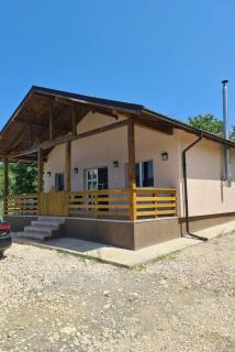 Garden Chalet - 0