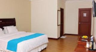Bumi Ciherang Hotel - Puncak - 9