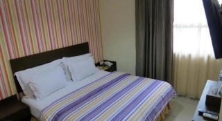 Vindhika Hotel - Makassar - 1