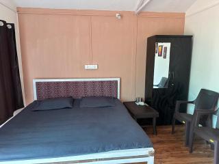 Hotel Skylark - Mahabaleshwar - 2