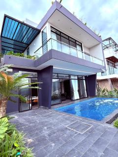 Ivory VIP Villa 3 tầng, bể bơi 5 sao - Lương Sơn - 0