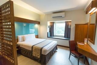 Microtel by Wyndham UP Technohub - Manila - 8