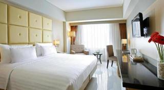 Hotel Santika Makassar - Makassar - 3