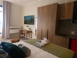 Emerald Studio Menlyn Maine - Pretoria - 9