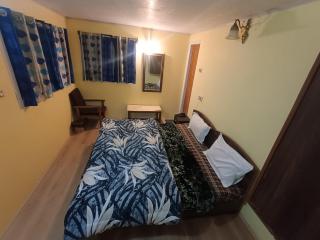 Hotel Comforts - Srinagar - 9