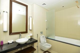 Luxurious 2BR Apartment with Ocean Views & Comfort - Abu Dhabi - 1