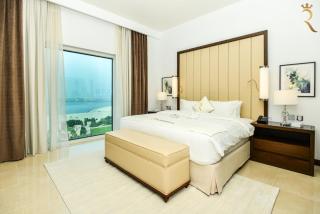 Azure Crest 2BR - Luxurious Ocean View Apartment Near Marina Mall - 9