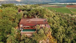 Rubi Ranch Farm House - - 0