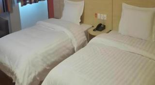7 Days Inn Dongsheng Railway Station - Ordos - 1