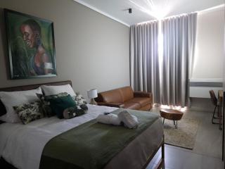 Emerald Studio Menlyn Maine - Pretoria - 9