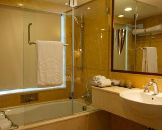 Hotel De GL Suites Near Airport - New Delhi - 4