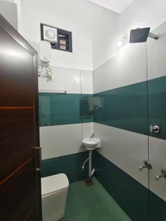 Ponnus Residency - Attappādi - 8