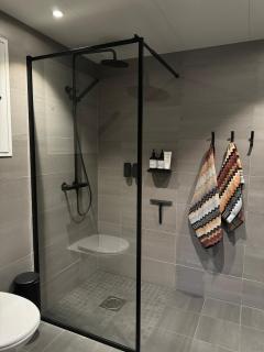 Modern and central apartment with parking spot - Oslo - 3