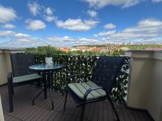Golda Apartment Karlovy Vary Balcony, Parking, Near Spa & Train - Karlovy Vary - 9