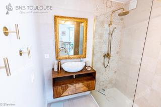 BNB TOULOUSE - Le Chic Castel'nid - Clim - Parking - Terrasse - WiFi - 3
