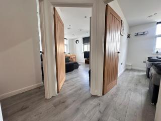 A&J Properties 2 Bed Apartment Netflix&Prime - Moffat - 3