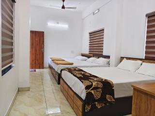 Ponnus Residency - Attappādi - 0