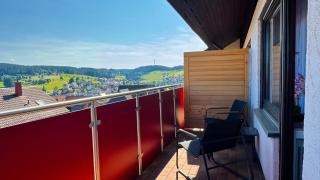 Haus Schanzenblick Gästezimmer5 mit Bad und Balkon mit Aussicht - Schonach - 5
