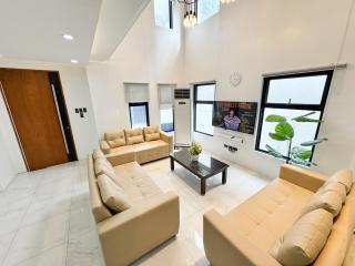Halika Villa & Capitolo events place near BGC - Manila - 6
