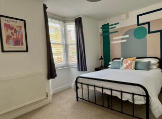 Kemp Town Sea View Balcony Apartment - Brighton & Hove - 9
