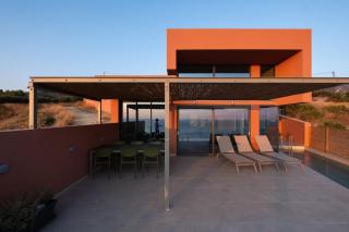Casa Tarrha- Beachfront Villa with Heated Pool - Livadia - 4