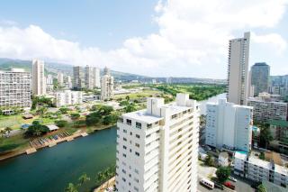 Wyndham Royal Garden at Waikiki Studio Apartment with Resort Access - Honolulu - 1