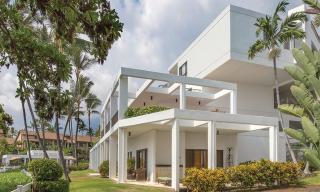 Wyndham Royal Sea Cliff 2BR Apartment with Resort Access - Kailua-Kona - 1