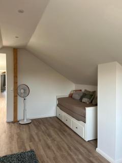 Sonnige Dachgeschosswohnung - Niederdorla - 0