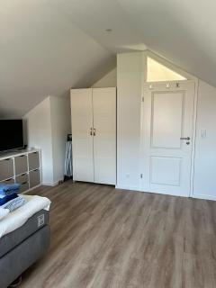 Sonnige Dachgeschosswohnung - Niederdorla - 8