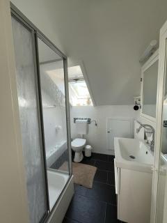 Sonnige Dachgeschosswohnung - Niederdorla - 6