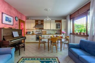 Quiet Location with Private Garden - Due Carrare - 0