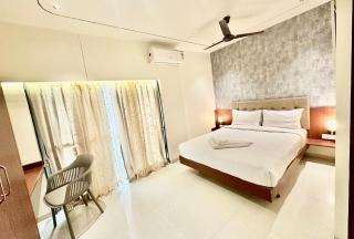 StayBird - Azure Suites, Business Hotel - Pune - 0
