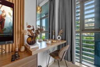 Luxury Palm Studio, Rooftop Infinity Pool, Beach Access - 5