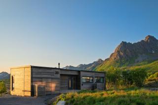 NEW - Seafront Luxury Villa near Henningsvær - 1