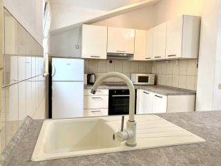 Holiday Home Beata - 0