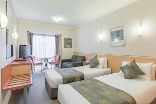 The Waverley International Hotel - 8