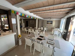 HOTEL ISLA PLANA - 9