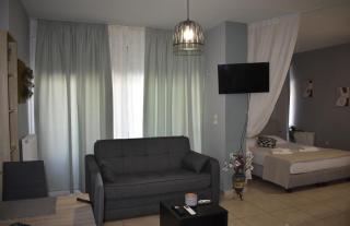Kalamata beach apartment - 4
