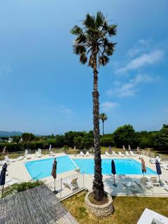 Saint-Florent studio vue piscine - 9